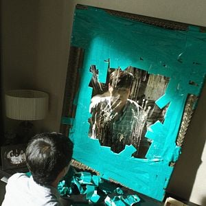 Foto Mimic: Não Confie nas Vozes