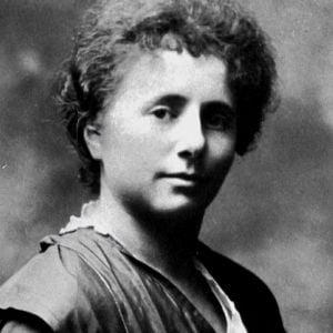 Foto Margherita Sarfatti, a Mulher que Inventou Mussolini