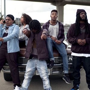 Foto Kicks: Defendendo o Que É Seu