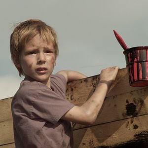 Foto We Are Never Alone