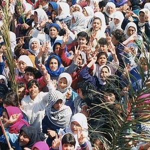 Foto Naila E o Levante