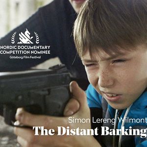 Foto O Distante Latido dos Cães