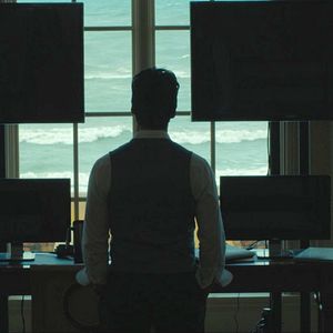 Foto Conspiração - Ameaça Global