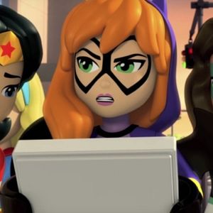 Foto LEGO DC Superhero Girls: Escola de Supervilãs