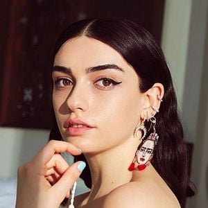 Foto Hazar Ergüçlü