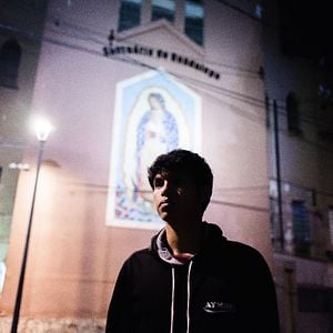 Foto Euller Miller Entre Dois Mundos