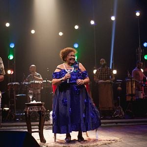 Foto Dona Onete: Flor de Lua