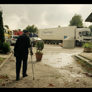 Foto B12 - Gestorben wird im nächsten Leben