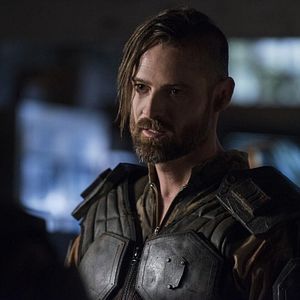 Foto The 100