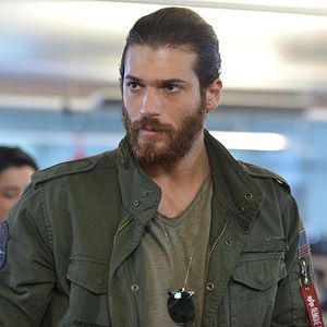 Foto Can Yaman