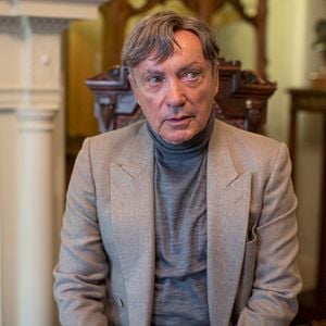 Foto A Pé Ele Não Vai Longe