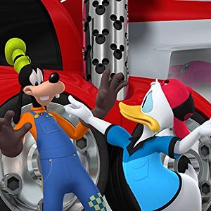 Foto Mickey: Aventuras sobre Rodas