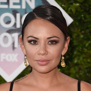 Foto Janel Parrish