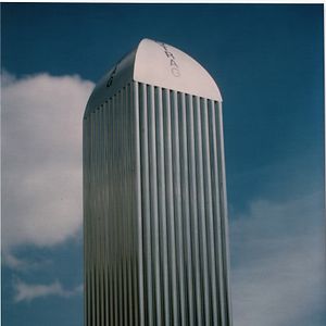 Foto Fly, Rocket Fly! - Mit Macheten zu den Sternen