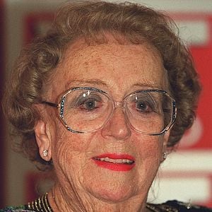 Foto Thora Hird
