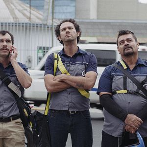 Foto Cascos Indomables