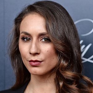 Foto Troian Bellisario