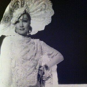 Foto Mulher Satânica