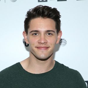 Foto Casey Cott