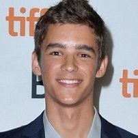 Foto Brenton Thwaites