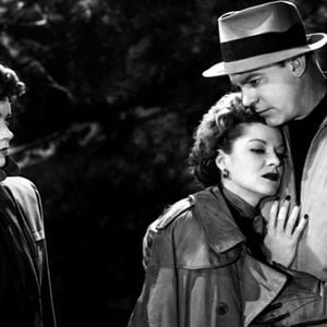 Foto Entre Dois Fogos