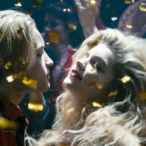 Foto Une jeunesse dorée