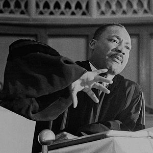 Foto King no Deserto