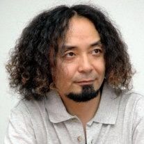 Foto Yoshiharu Ashino