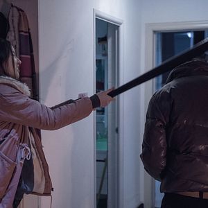 Foto Um Elefante Sentado Quieto