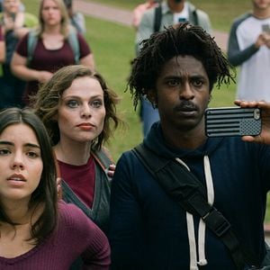 Foto Deus Não Está Morto - Uma Luz na Escuridão