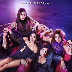 Foto Four More Shots, Please!