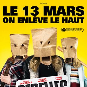 Foto Mulheres Armadas, Homens na Lata