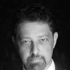 Foto Leigh Scott (II)