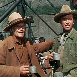 Foto E o Sangue Semeou a Terra