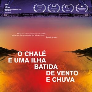 Foto O Chalé é uma Ilha Batida de Vento e Chuva