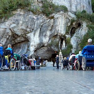 Foto Hospitalários, As Mãos da Virgem