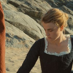 Foto Retrato de uma Jovem em Chamas