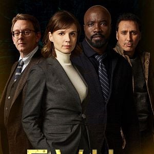 Foto Evil - Contatos Sobrenaturais