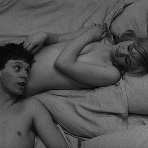 Foto Os Amores de Uma Loira