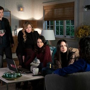 Foto Pretty Little Liars: The Perfectionists