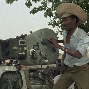 Foto Camera d'Afrique (20 years of African Cinema)