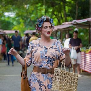 Foto Minha Mãe é uma Peça 3