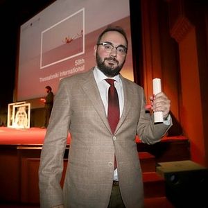 Foto Too Much Info Clouding Over My Head