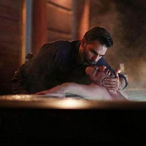 Foto Metri Shesh Va Nim