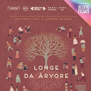 Foto Longe da Árvore