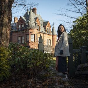 Foto Entre Facas e Segredos