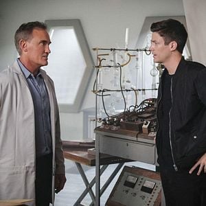 Foto John Wesley Shipp