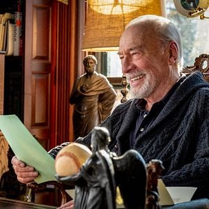 Foto Entre Facas e Segredos