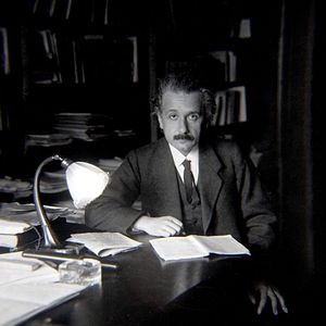 Foto Chasing Einstein