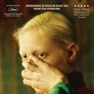 Foto Uma Mulher Alta